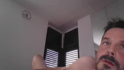 gio_021 online show from October 5, 2025, 3:10 pm