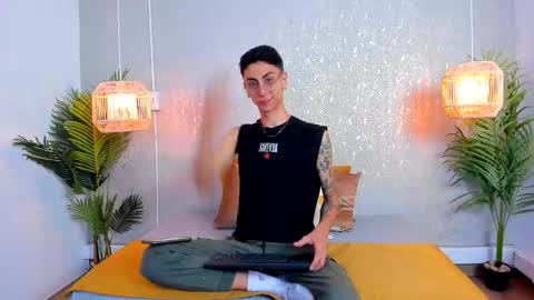 Snapshot of gio_carangi chatting on February 4, 2026, 3:01 am Gio Carangi online show from February 4, 2026, 3:01 am