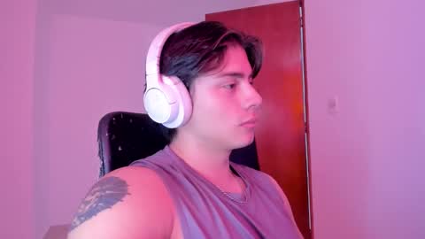 Snapshot of gio_russo chatting on November 6, 2025, 9:15 pm GioRusso online show from November 6, 2025, 9:15 pm