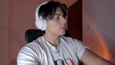 Snapshot of gio_russo chatting on November 14, 2025, 12:53 am GioRusso online show from November 14, 2025, 12:53 am