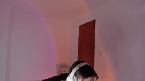 Snapshot of gio_russo chatting on January 6, 2026, 6:44 pm GioRusso online show from January 6, 2026, 6:44 pm