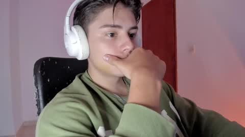 Snapshot of gio_russo chatting on January 14, 2026, 5:07 pm GioRusso online show from January 14, 2026, 5:07 pm