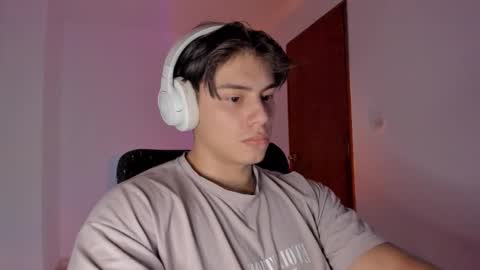 Snapshot of gio_russo chatting on February 5, 2026, 4:06 am GioRusso online show from February 5, 2026, 4:06 am