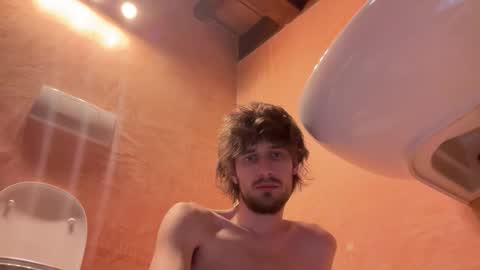 Snapshot of giog59 chatting on April 8, 2026, 6:30 pm giog59 online show from April 8, 2026, 6:30 pm