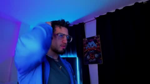 GIOMAR REYES online show from January 10, 2025, 2:57 am