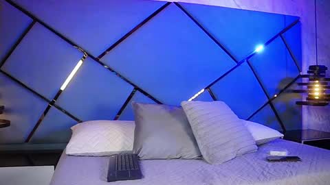 giorgia online show from November 23, 2025, 3:06 am