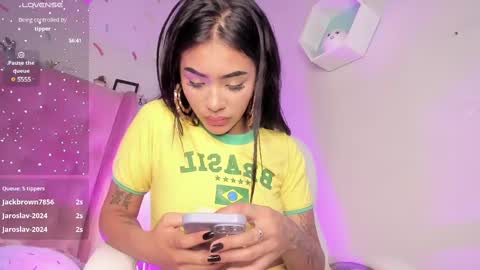 Snapshot of giovanna_oliveira chatting on February 9, 2025, 8:54 am Giovanna online show from February 9, 2025, 8:54 am