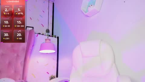 Snapshot of giovanna_oliveira chatting on February 13, 2025, 9:51 am Giovanna online show from February 13, 2025, 9:51 am