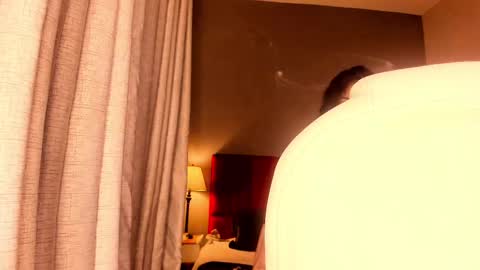 Snapshot of giovanna_oliveira chatting on October 2, 2025, 7:59 am Giovanna online show from October 2, 2025, 7:59 am