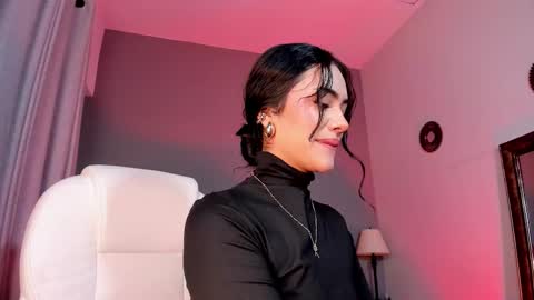 Giovanna  online show from March 5, 2026, 5:03 am