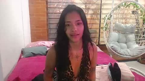 giovanna_oliveria online show from December 14, 2025, 3:01 am