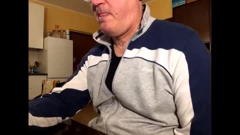 Snapshot of giovanni_1964 chatting on February 22, 2026, 6:35 am giovanni_1964 online show from February 22, 2026, 6:35 am