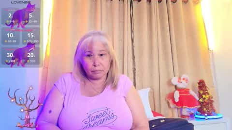 Girl Amada online show from November 24, 2025, 7:13 pm