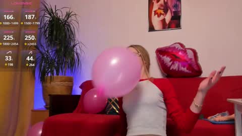 Nikki online show from February 12, 2025, 4:22 pm