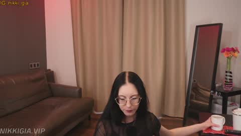 Nikki online show from March 2, 2026, 4:36 pm