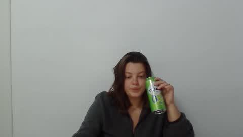 girl_leya online show from October 5, 2025, 7:01 pm