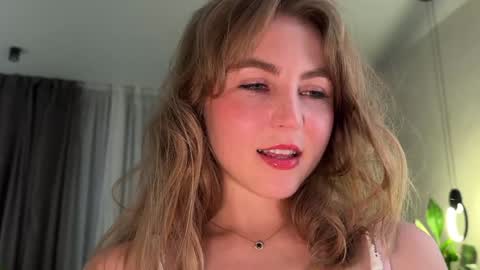 Snapshot of girl_next_door19 chatting on November 29, 2025, 5:32 am Sabi ------ online show from November 29, 2025, 5:32 am