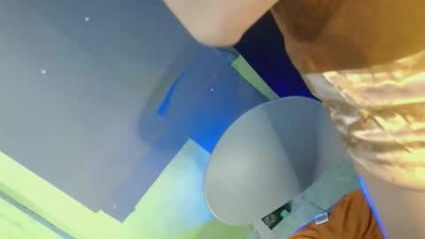 highskoolfucker online show from September 21, 2025, 5:53 am