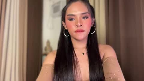 queen ronna online show from May 11, 2026, 2:45 pm