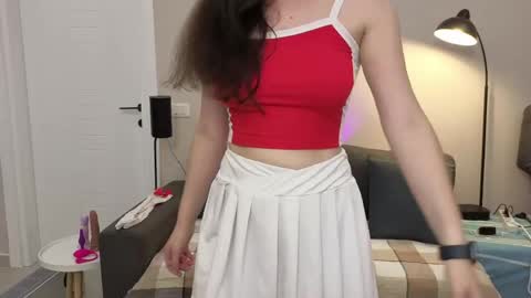 Girlfriend online show from April 17, 2026, 3:37 pm