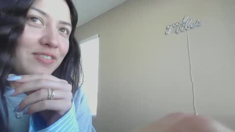 Jasmine online show from December 4, 2025, 5:32 pm