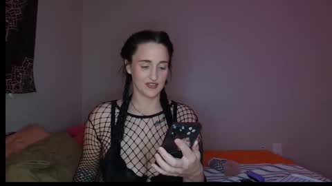 Camille online show from December 4, 2025, 2:48 pm