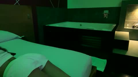 Snapshot of girlpinkxx chatting on October 3, 2025, 6:10 am girlpinkxx online show from October 3, 2025, 6:10 am