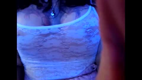 Snapshot of girls227445638252 chatting on February 3, 2025, 10:14 am girls227445638252 online show from February 3, 2025, 10:14 am