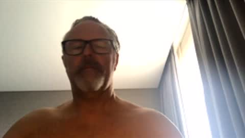 girlsandbikes online show from May 16, 2026, 3:58 am