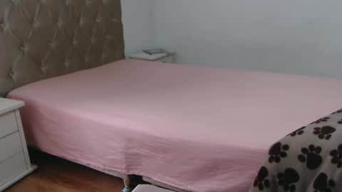 Victoria online show from December 5, 2025, 3:20 pm