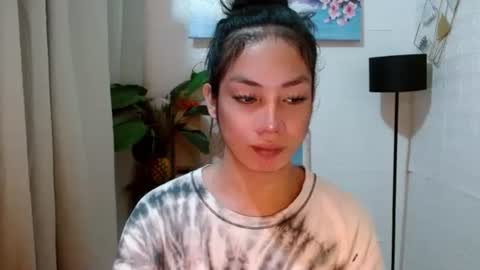 Snapshot of girlwhobelieveinmagic chatting on January 6, 2025, 8:03 am Callmenor online show from January 6, 2025, 8:03 am