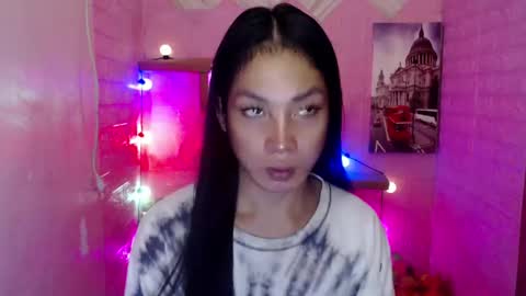 Snapshot of girlwhobelieveinmagic chatting on January 6, 2025, 11:18 am Callmenor online show from January 6, 2025, 11:18 am