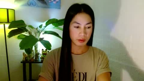 Snapshot of girlwhobelieveinmagic chatting on February 17, 2025, 6:59 pm Callmenor online show from February 17, 2025, 6:59 pm