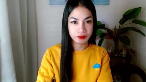 Snapshot of girlwhobelieveinmagic chatting on March 10, 2025, 4:49 am Callmenor online show from March 10, 2025, 4:49 am