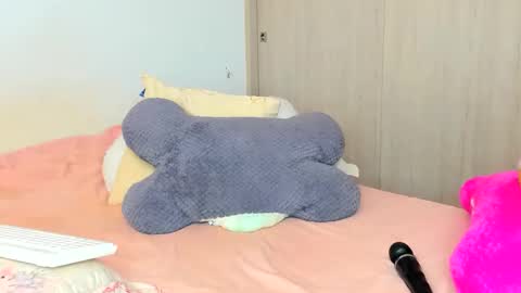 Snapshot of gisel6playful chatting on December 4, 2025, 1:20 pm Gissel6playful online show from December 4, 2025, 1:20 pm