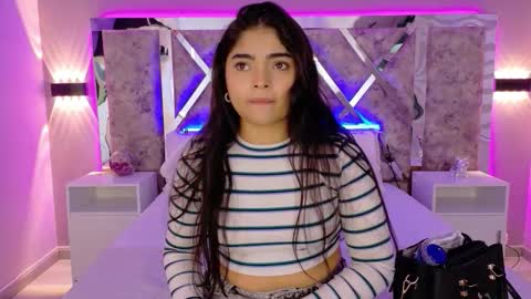 Snapshot of giselamaru chatting on November 22, 2025, 11:09 am online show from November 22, 2025, 11:09 am