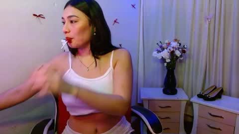 Snapshot of giselle_greey chatting on October 28, 2025, 7:34 am giselle_greey online show from October 28, 2025, 7:34 am