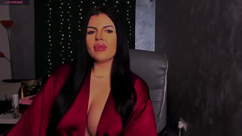 Giulia online show from February 7, 2025, 1:47 am