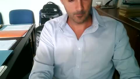 giuseppevai1 online show from September 24, 2025, 1:47 pm