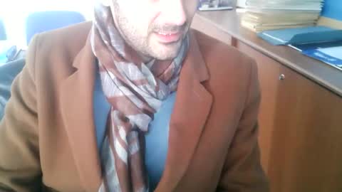 giuseppevai1 online show from December 19, 2025, 10:22 am