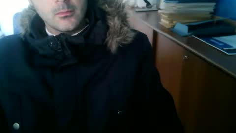 giuseppevai1 online show from January 6, 2026, 9:57 am