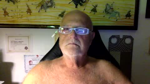 giutomma930394 online show from May 31, 2026, 11:39 pm