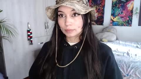 Snapshot of give_me_orgasms chatting on December 31, 2024, 8:45 pm Nice to meet you my name is Heyli  online show from December 31, 2024, 8:45 pm