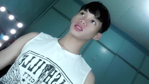 givemethrillx online show from April 6, 2026, 4:46 am