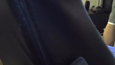 Snapshot of gk1978768629 chatting on February 21, 2025, 8:18 am big cock baby online show from February 21, 2025, 8:18 am