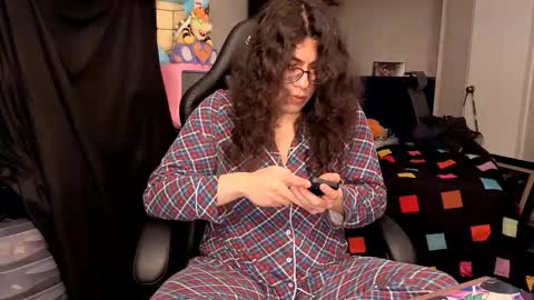 glaceon9 online show from November 21, 2025, 1:04 am