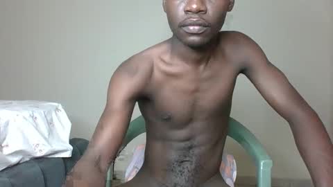 Snapshot of glane_ chatting on February 14, 2025, 2:39 am James online show from February 14, 2025, 2:39 am