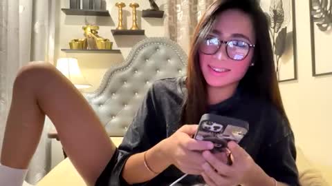 gleiahong online show from June 7, 2026, 12:42 pm