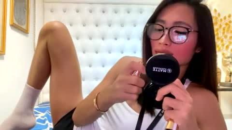 gleiahong online show from June 30, 2026, 3:29 am
