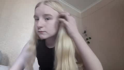 Laura online show from April 28, 2026, 8:30 am